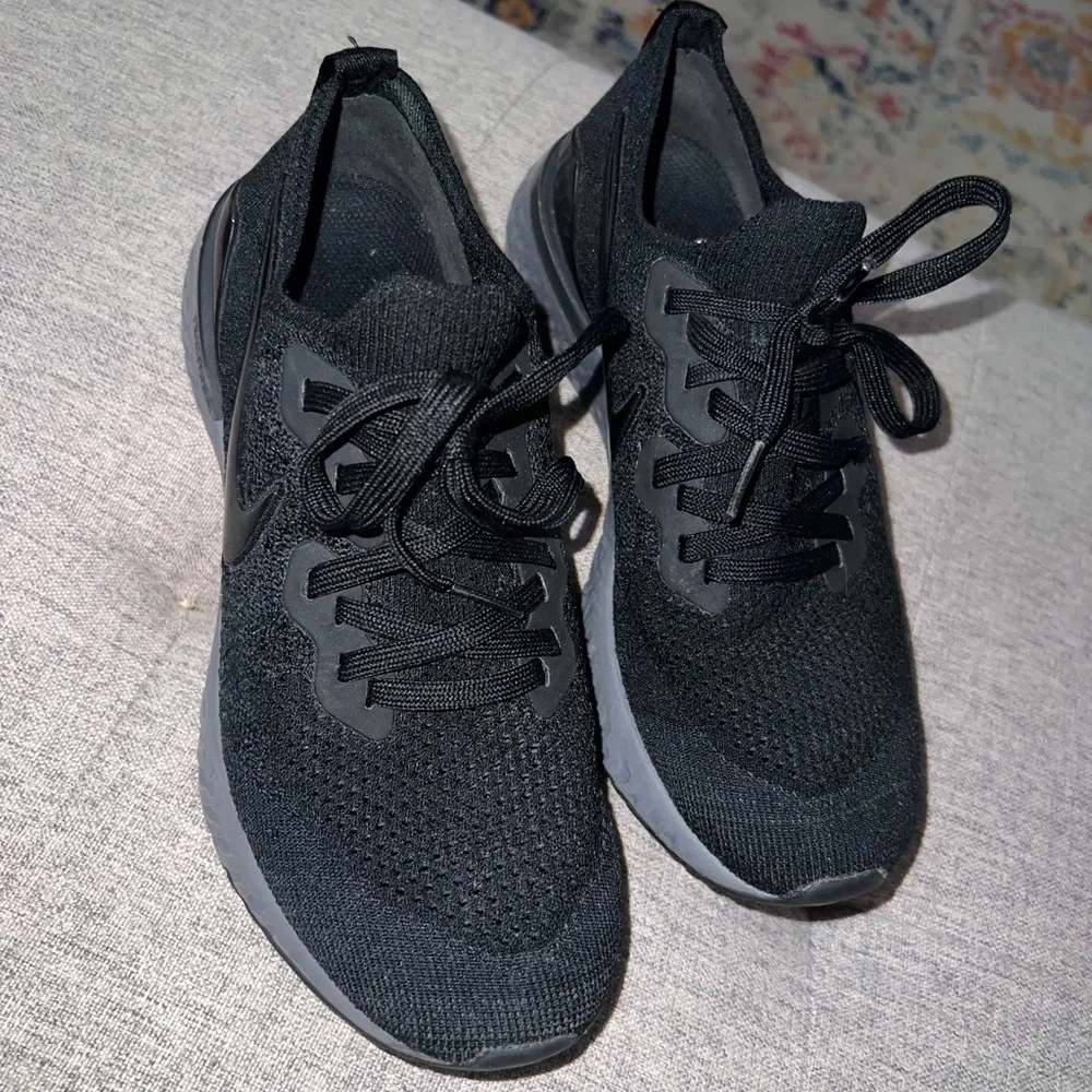 Nike Epic React Flyknit size 8
